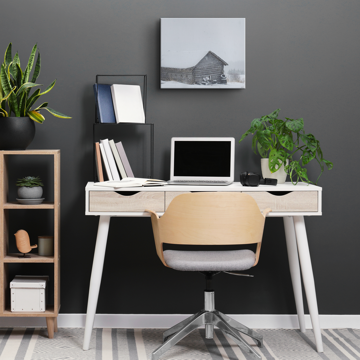 Liz_Cabin_Picture_H_Lifestyle_Mockup.png_16166600