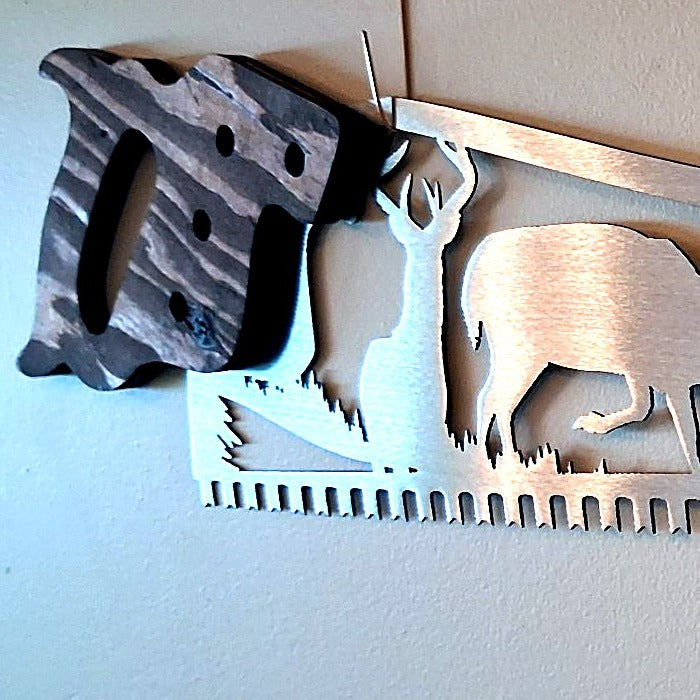 Whitetail deer hand saw wall art, wooden handle and whitetail buck detail (5)
