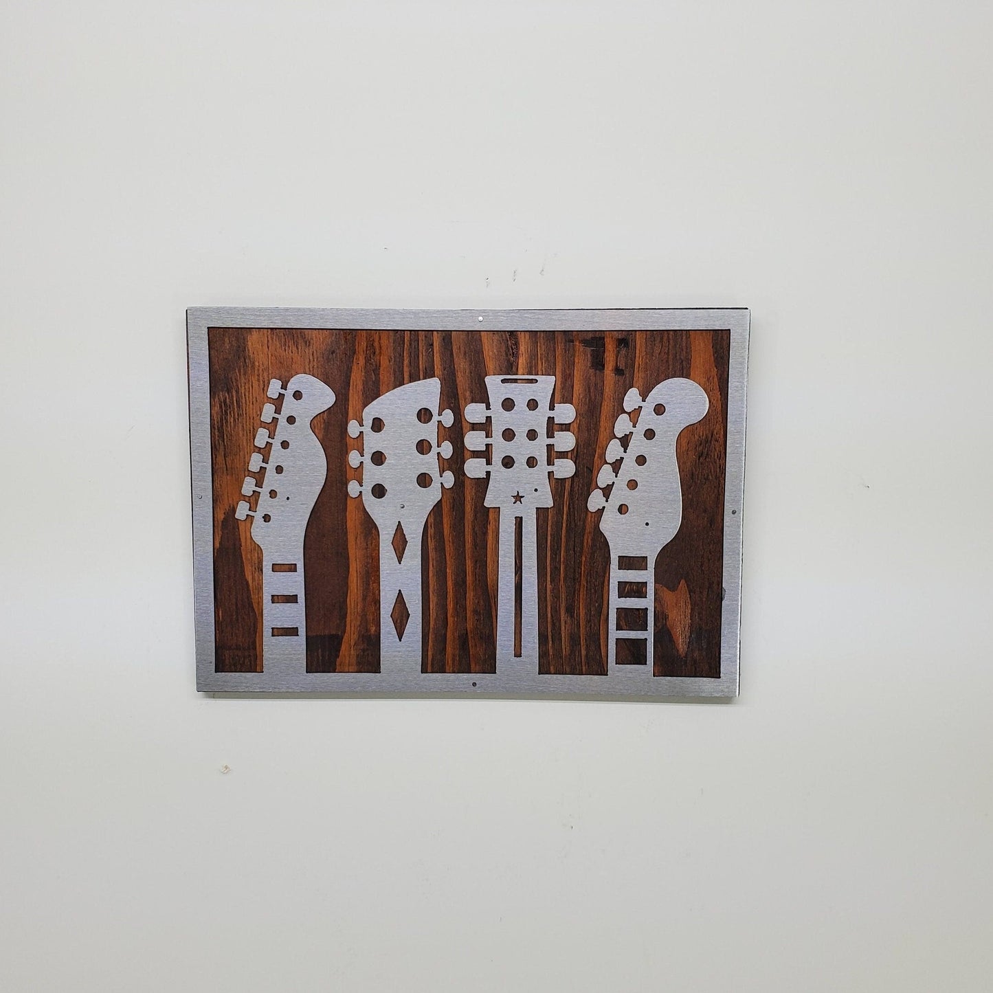 Musical note metal art frame guitar head